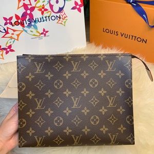 Louis Vuitton NWT Toiletry Pouch 26 Monogram